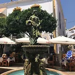 Puerto Ideal Location 公寓 埃斯特波纳
