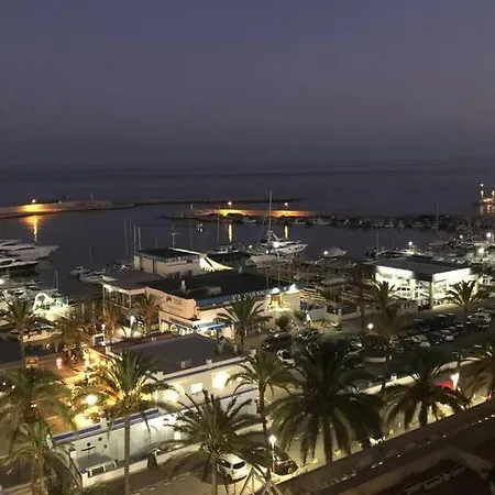Puerto Ideal Location Estepona